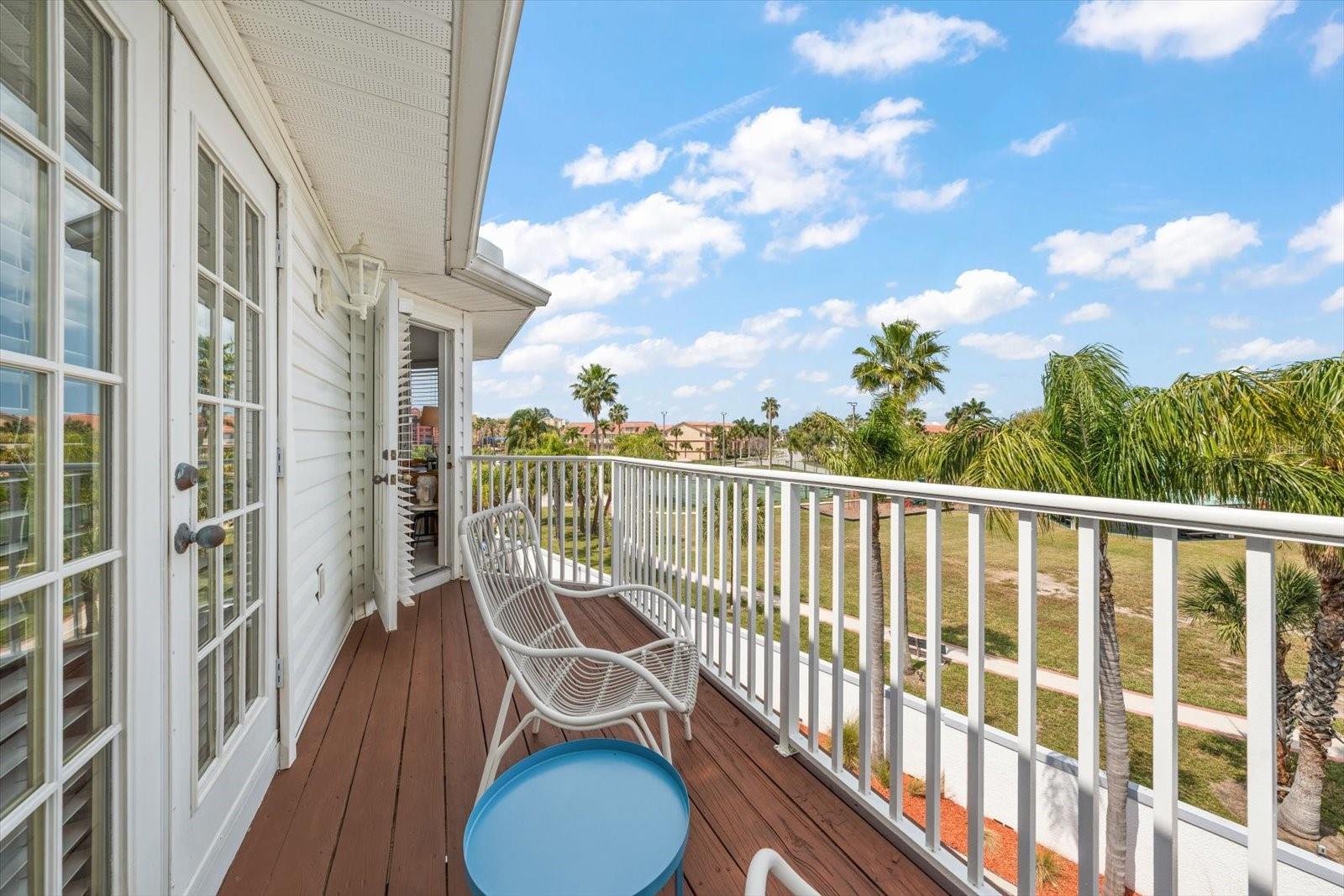 103 SHOALS CIR, NORTH REDINGTON BEACH, FL, 33708