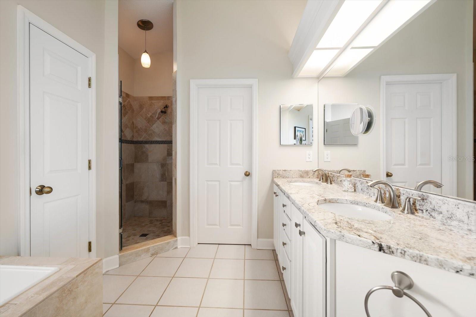 103 SHOALS CIR, NORTH REDINGTON BEACH, FL, 33708