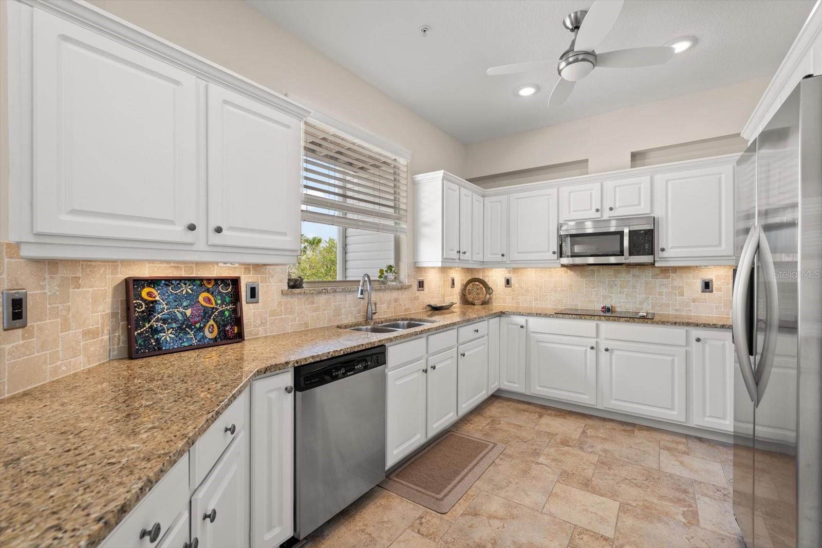 103 SHOALS CIR, NORTH REDINGTON BEACH, FL, 33708