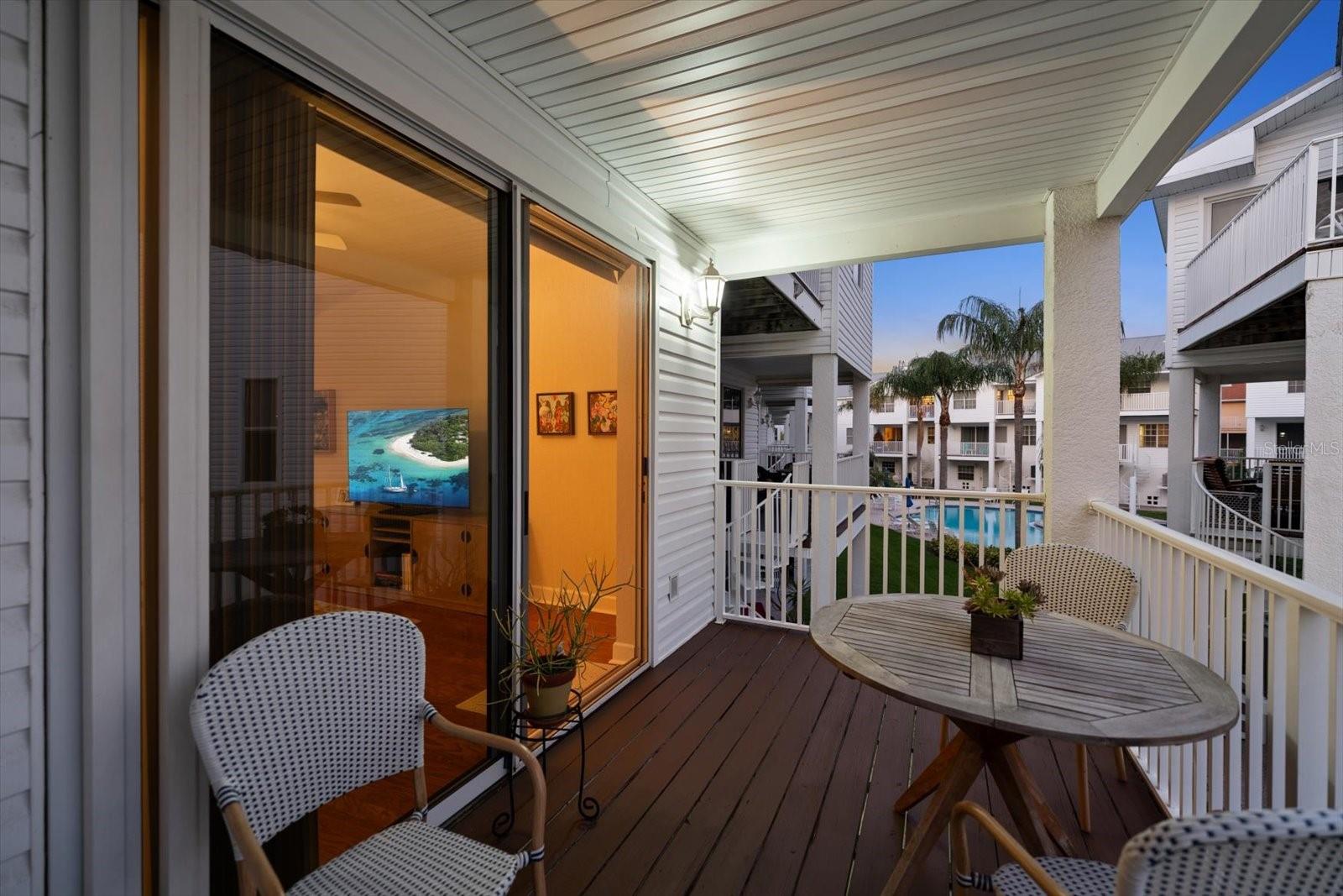 103 SHOALS CIR, NORTH REDINGTON BEACH, FL, 33708