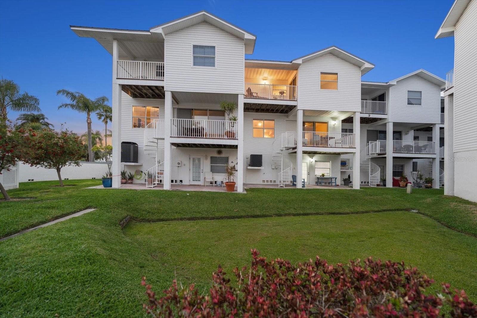 103 SHOALS CIR, NORTH REDINGTON BEACH, FL, 33708