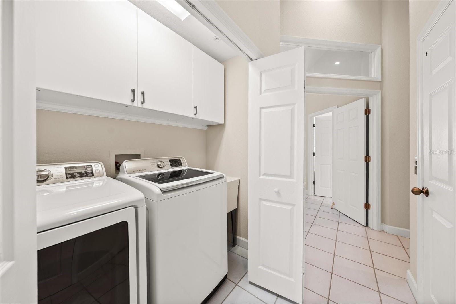 103 SHOALS CIR, NORTH REDINGTON BEACH, FL, 33708