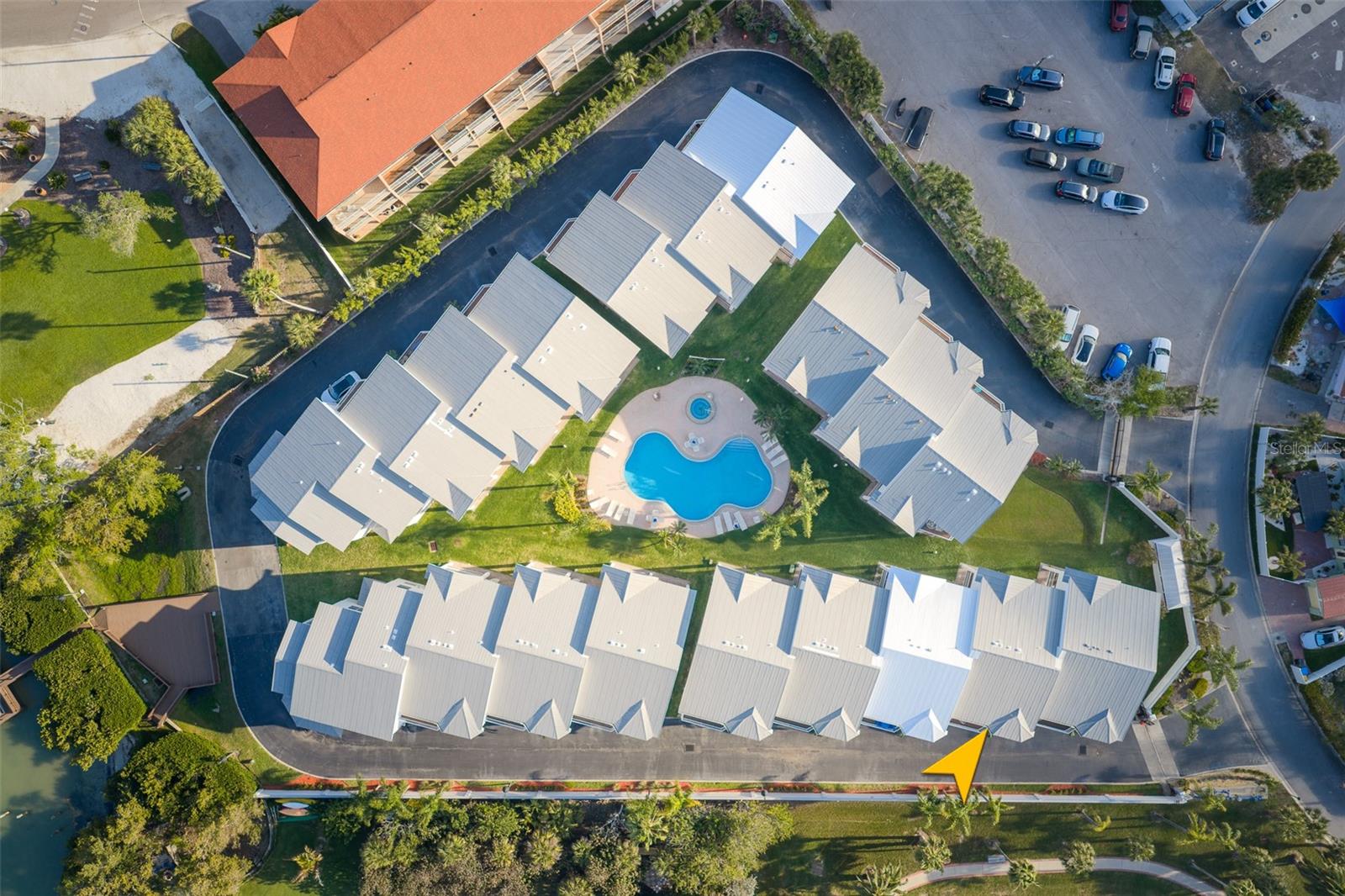 103 SHOALS CIR, NORTH REDINGTON BEACH, FL, 33708