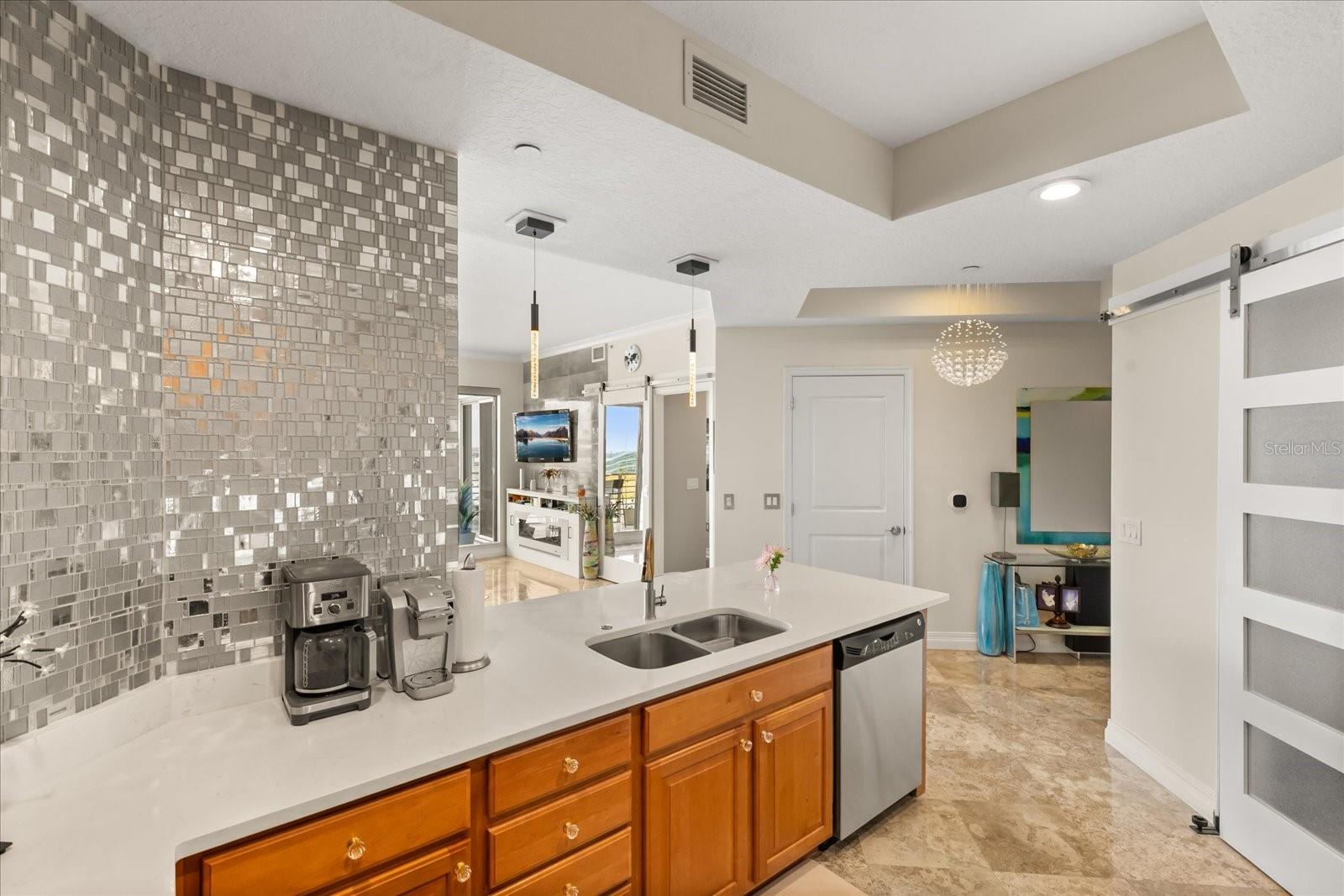 1209 E CUMBERLAND AVE #807, TAMPA, FL, 33602