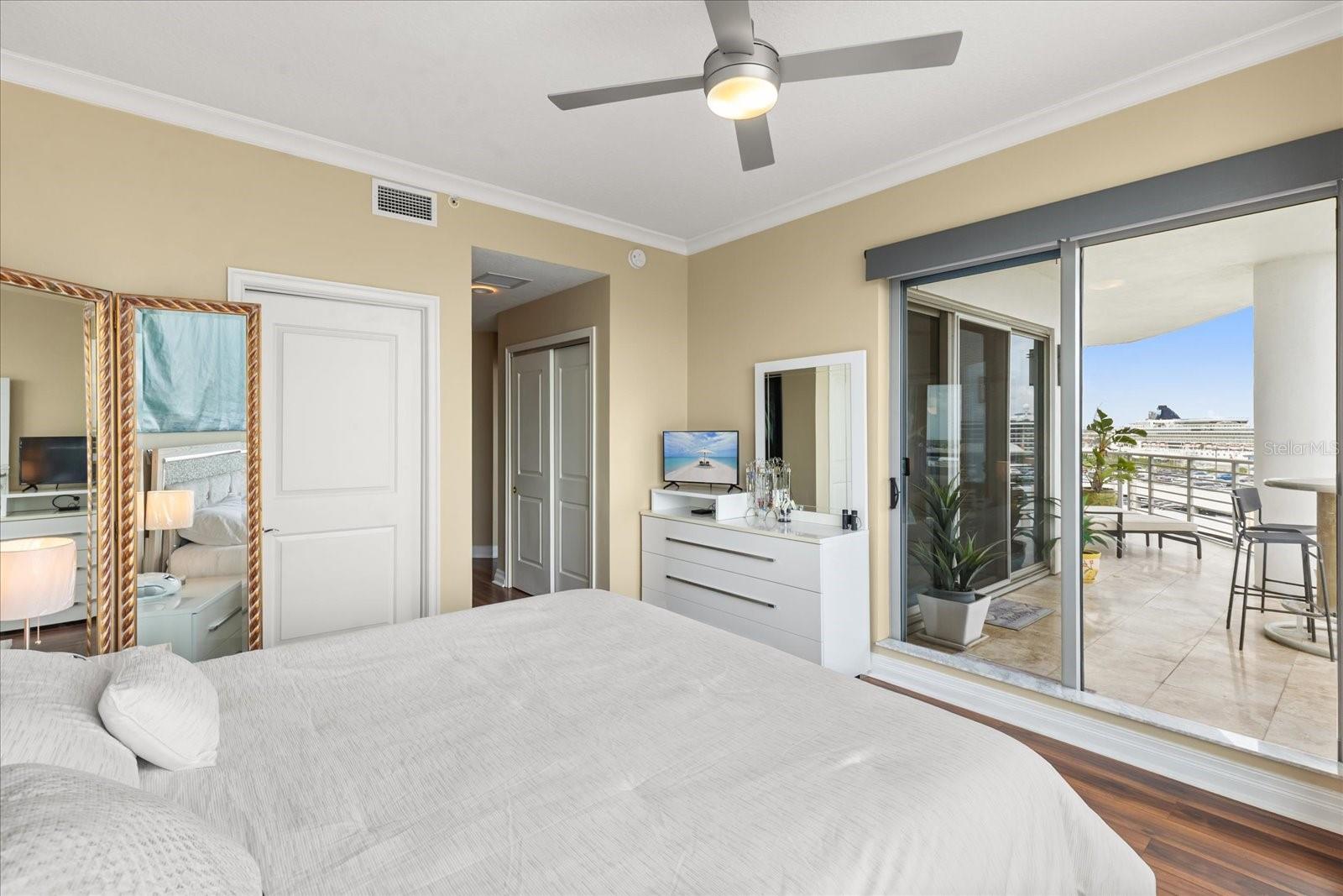 1209 E CUMBERLAND AVE #807, TAMPA, FL, 33602