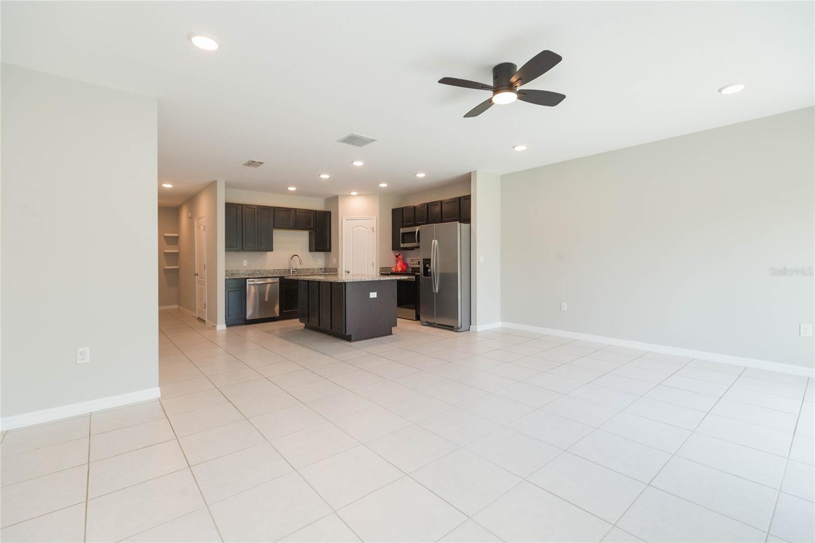 4734 SPATTER DOCK ST, TAMPA, FL, 33610