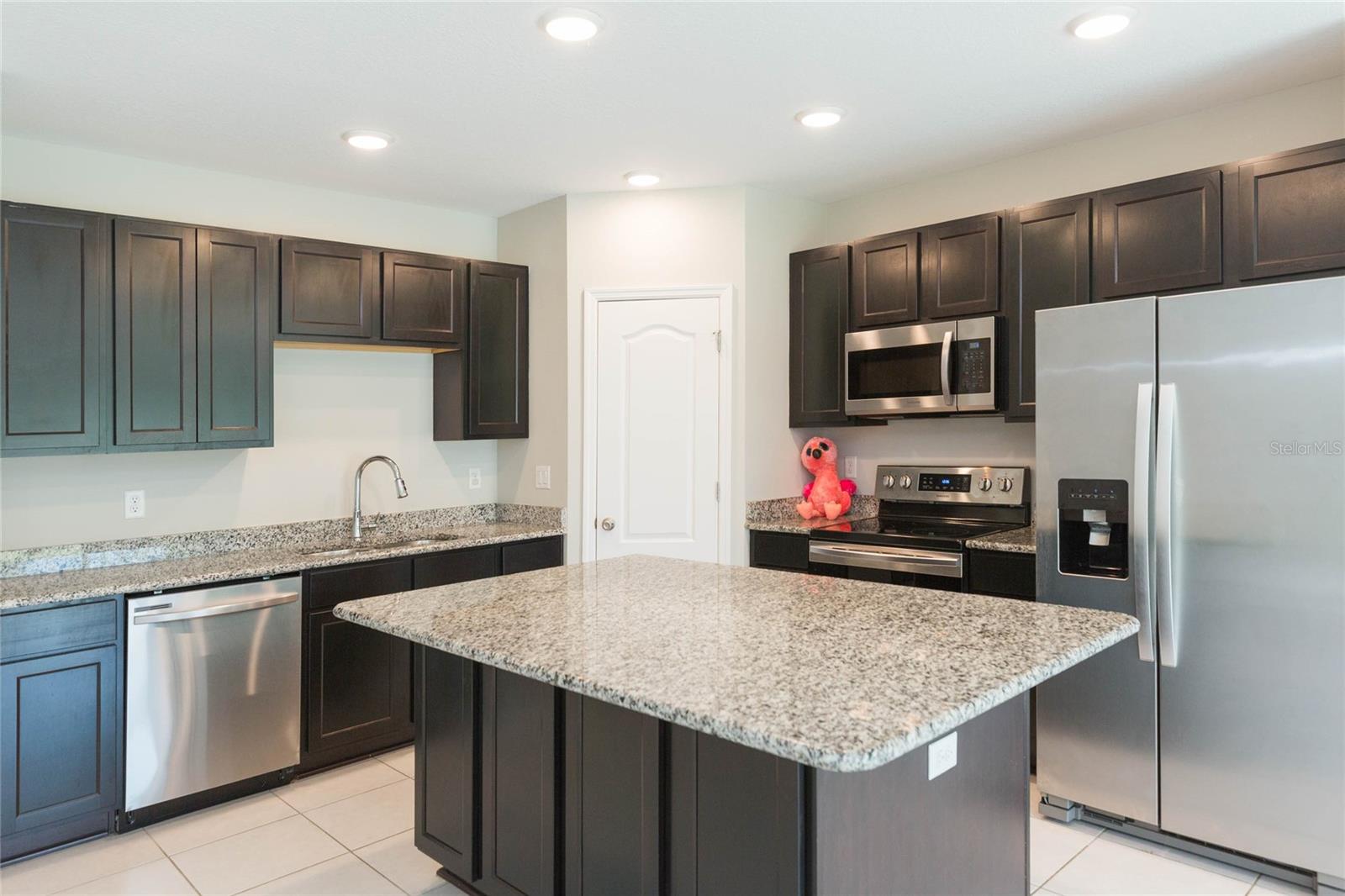 4734 SPATTER DOCK ST, TAMPA, FL, 33610