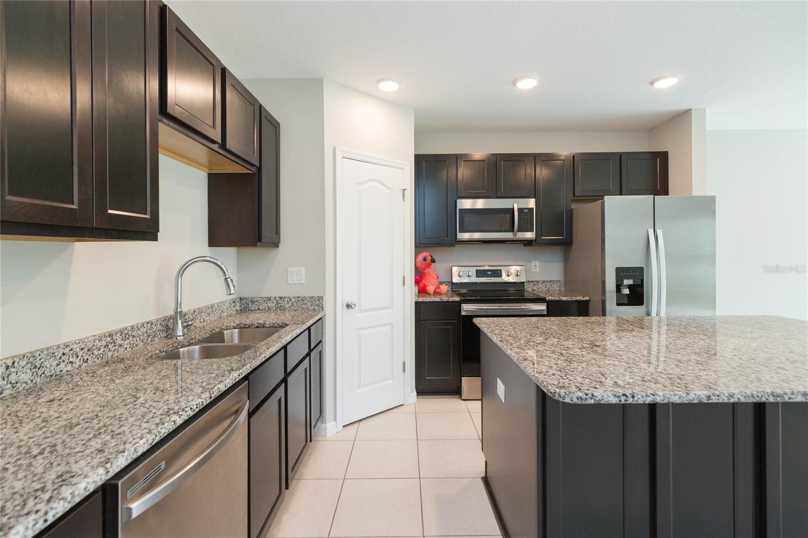 4734 SPATTER DOCK ST, TAMPA, FL, 33610