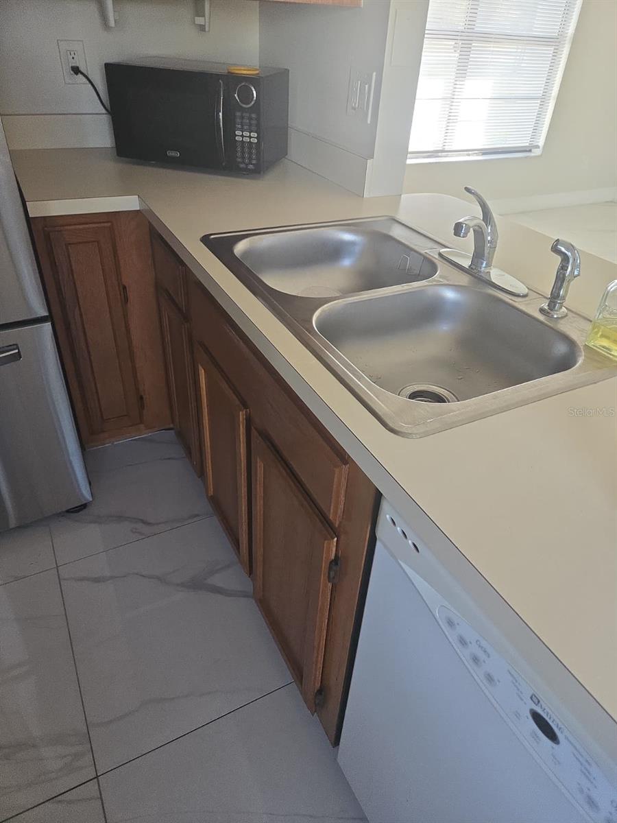 1805 CORAL POINT DR, CAPE CORAL, FL, 33990