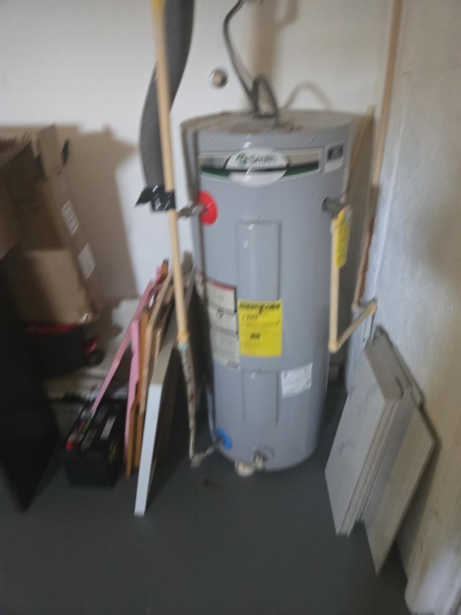 1805 CORAL POINT DR, CAPE CORAL, FL, 33990