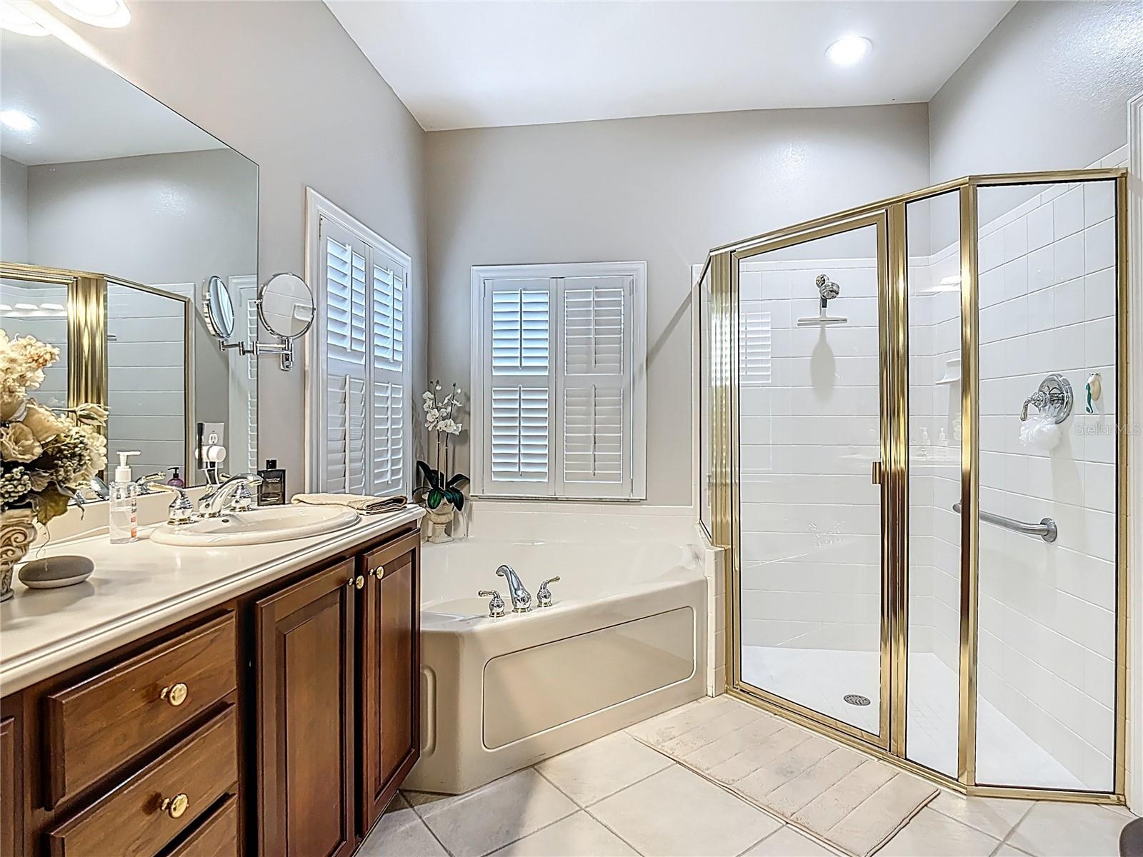 352 HAMRICK DR, KISSIMMEE, FL, 34759