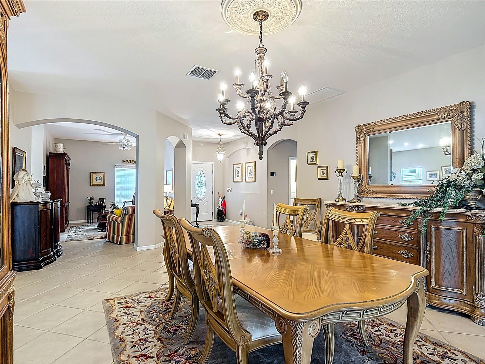 352 HAMRICK DR, KISSIMMEE, FL, 34759
