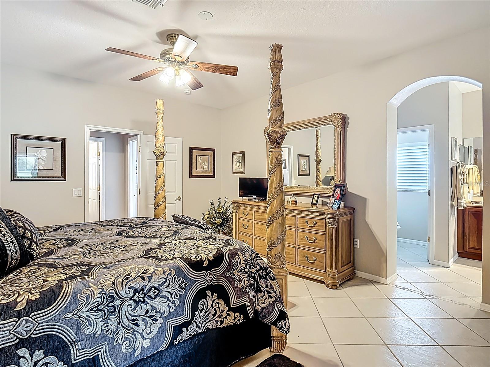 352 HAMRICK DR, KISSIMMEE, FL, 34759