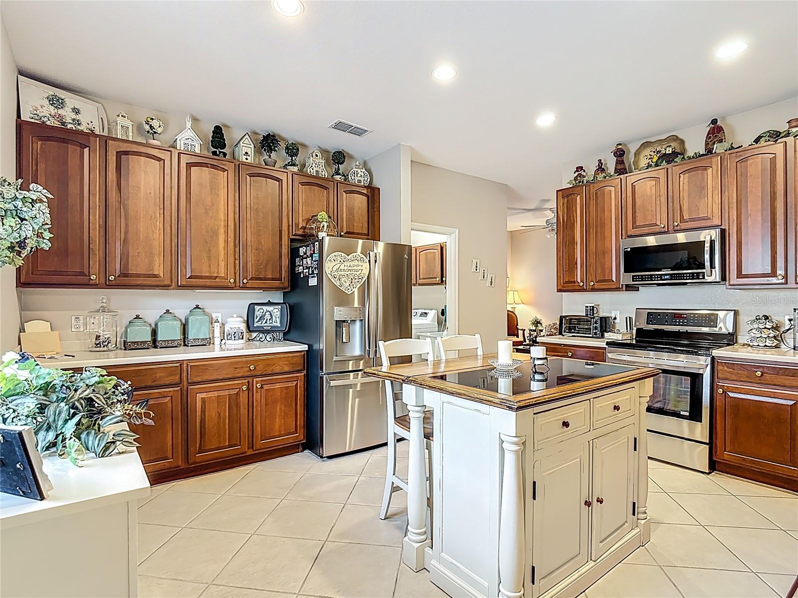 352 HAMRICK DR, KISSIMMEE, FL, 34759
