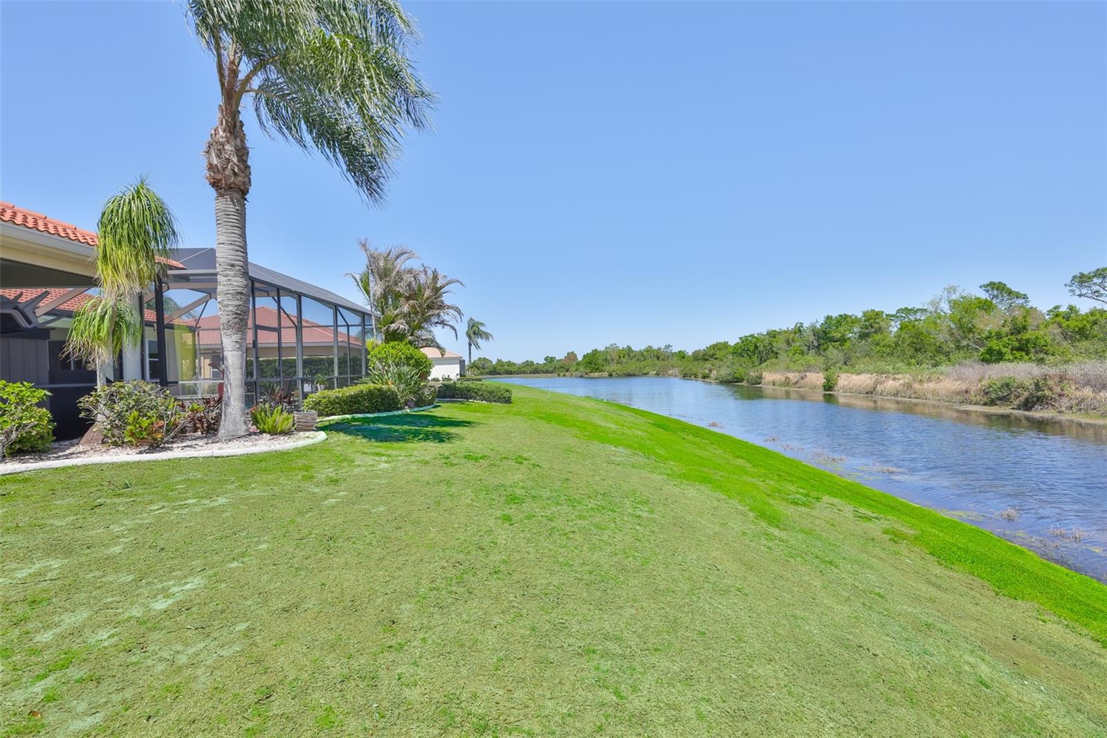 307 NOBLE FAIRE DR, SUN CITY CENTER, FL, 33573