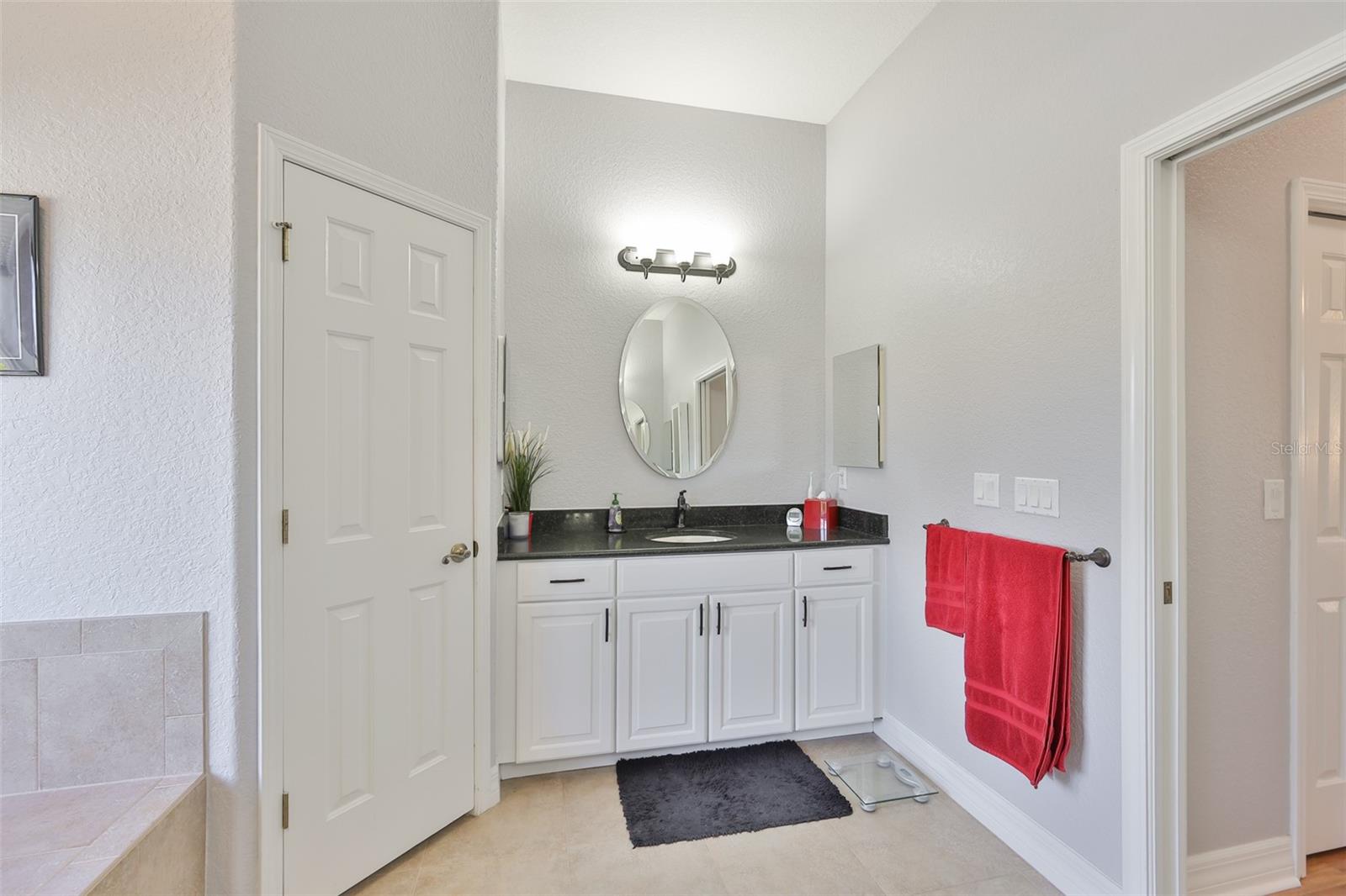 307 NOBLE FAIRE DR, SUN CITY CENTER, FL, 33573