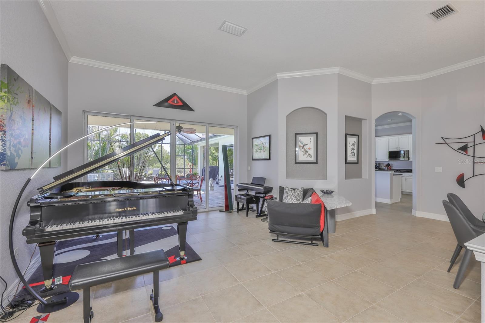 307 NOBLE FAIRE DR, SUN CITY CENTER, FL, 33573