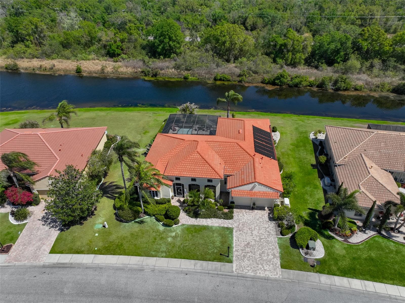 307 NOBLE FAIRE DR, SUN CITY CENTER, FL, 33573