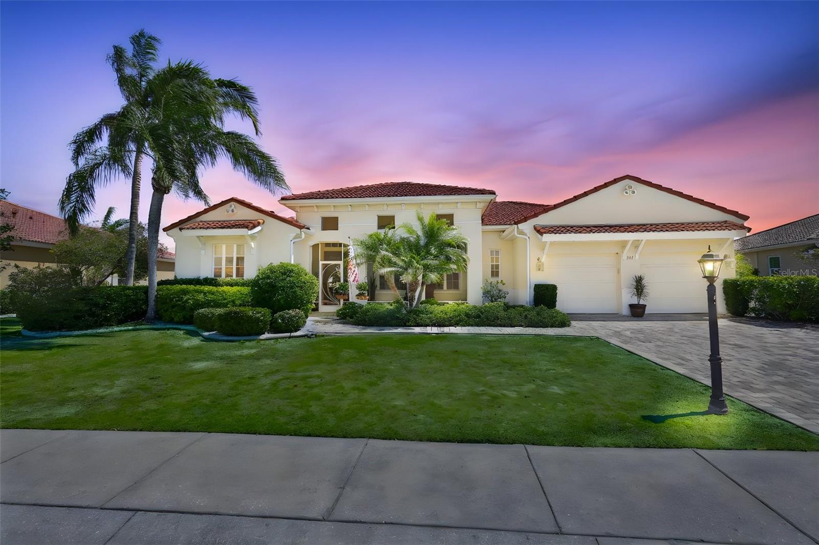 307 NOBLE FAIRE DR, SUN CITY CENTER, FL, 33573