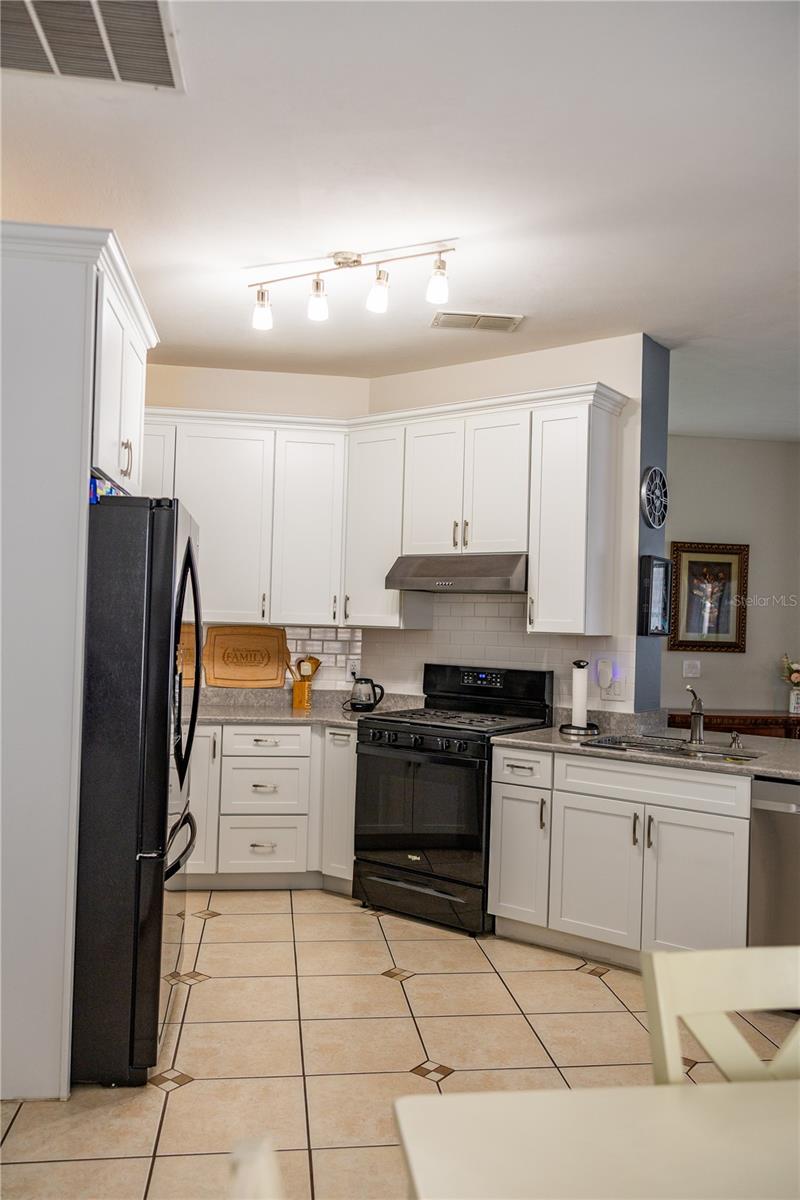 704 JAYBEE AVE, DAVENPORT, FL, 33897