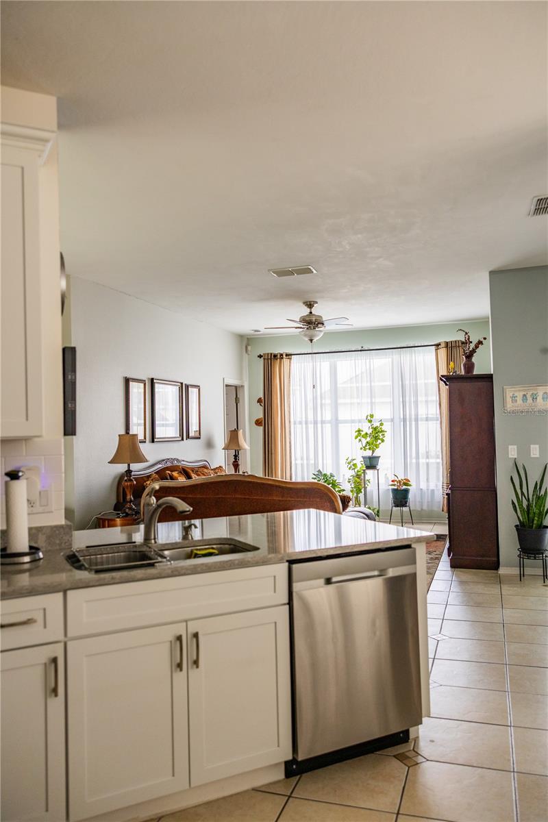 704 JAYBEE AVE, DAVENPORT, FL, 33897