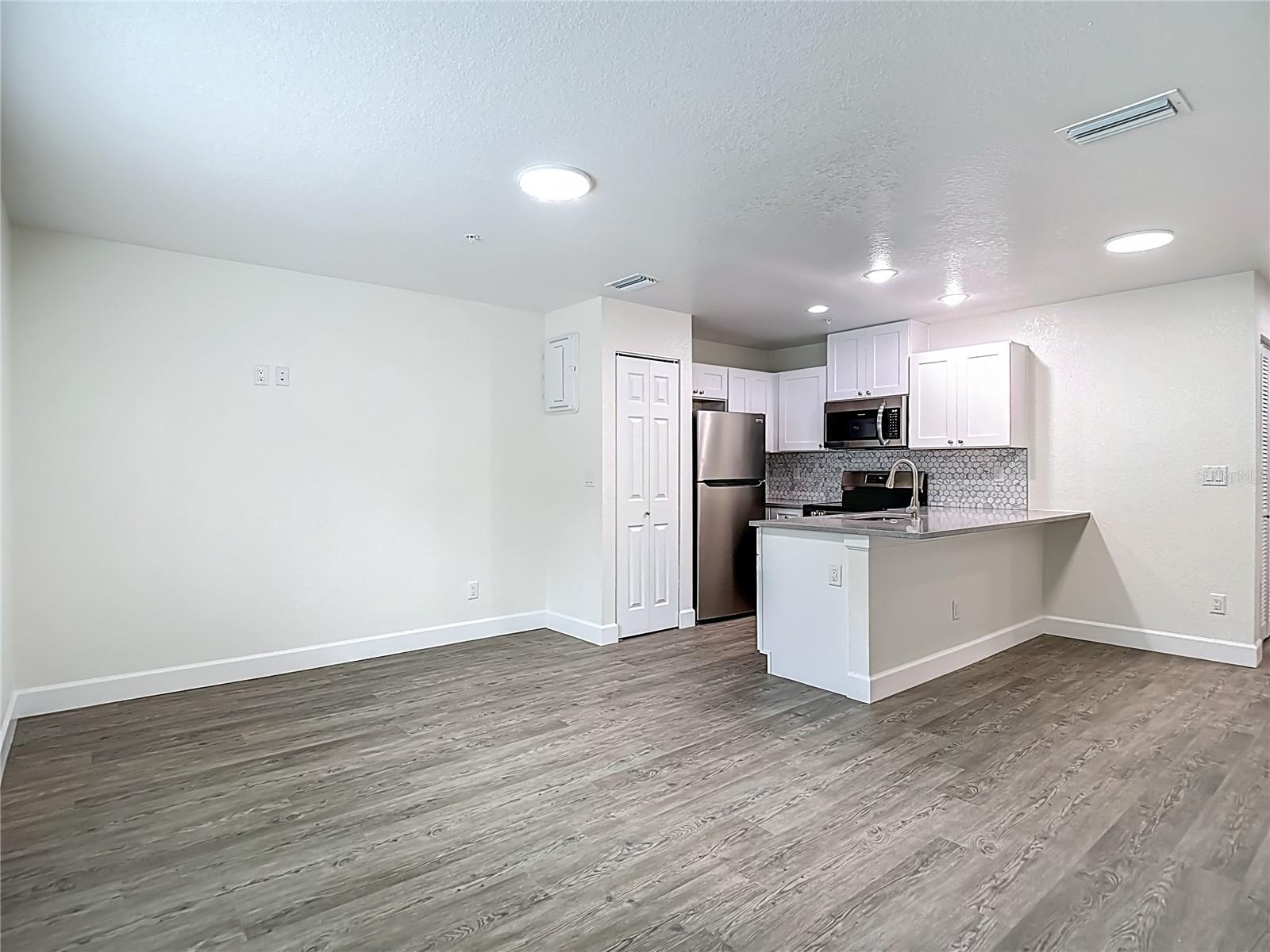 326 S GROSSE AVE #2, TARPON SPRINGS, FL, 34689
