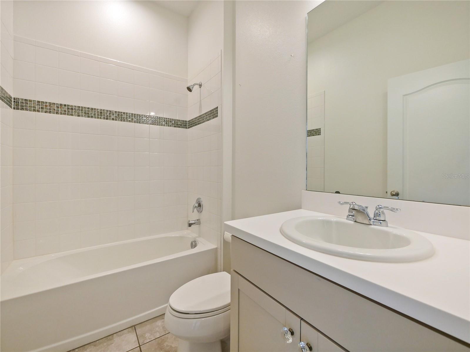 1064 GRAND HILLTOP DR, APOPKA, FL, 32703