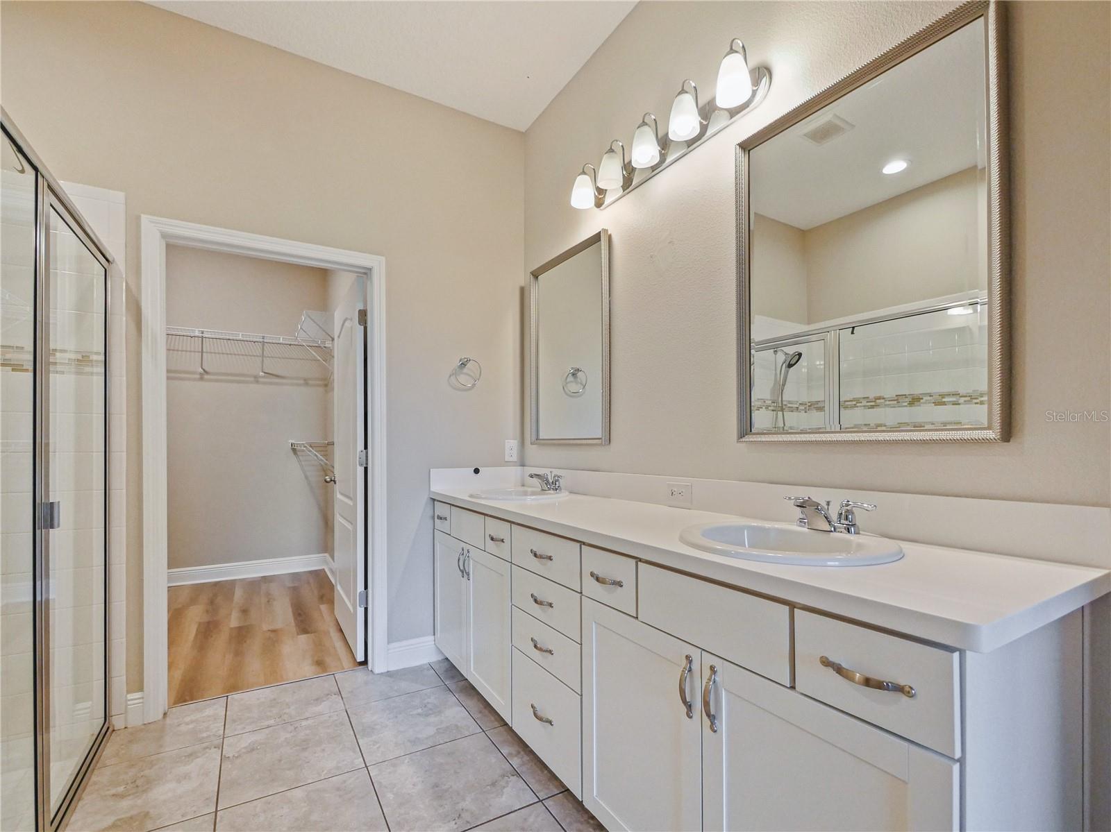 1064 GRAND HILLTOP DR, APOPKA, FL, 32703