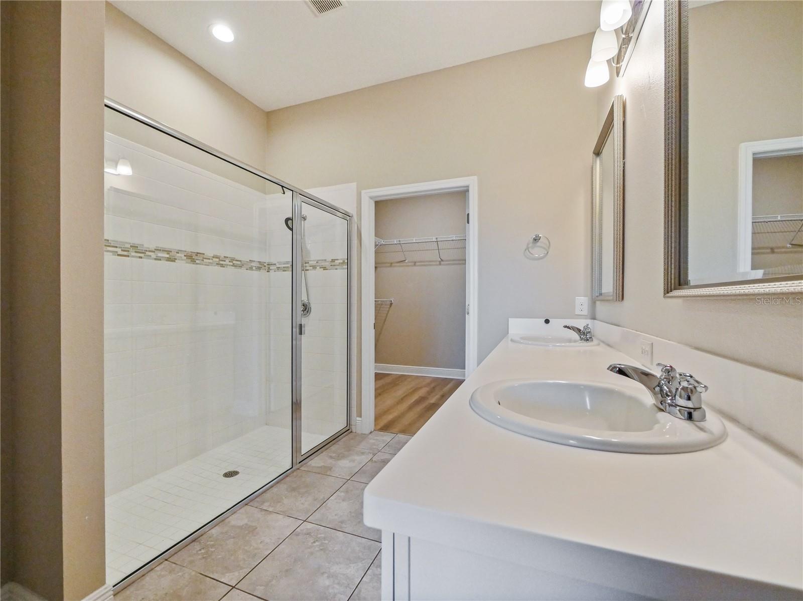 1064 GRAND HILLTOP DR, APOPKA, FL, 32703