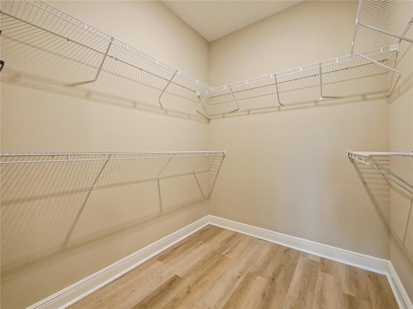 1064 GRAND HILLTOP DR, APOPKA, FL, 32703