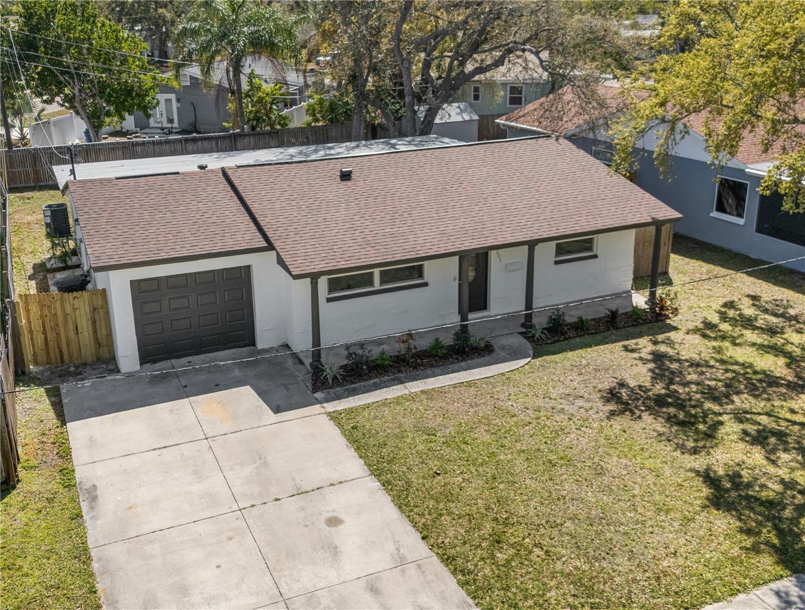 8201 RIVERSIDE DR NE, ST PETERSBURG, FL, 33702