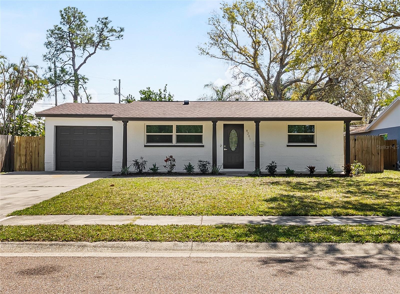 8201 RIVERSIDE DR NE, ST PETERSBURG, FL, 33702