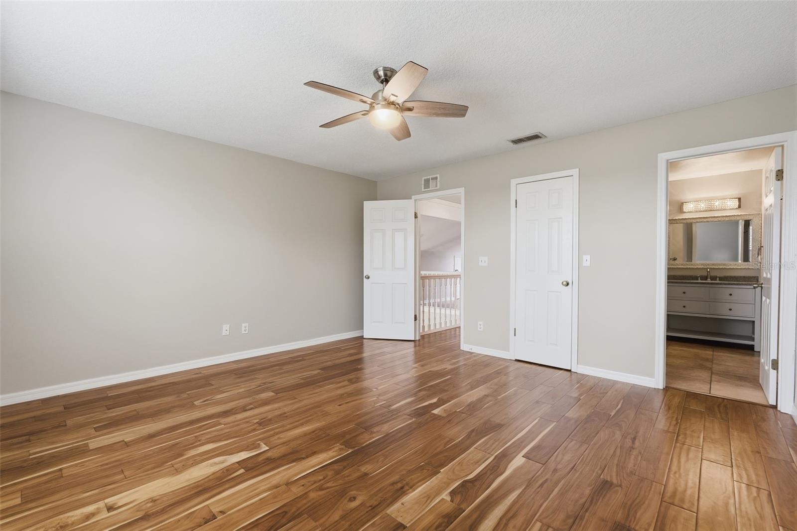 9015 VILLAGE GREEN BLVD, CLERMONT, FL, 34711