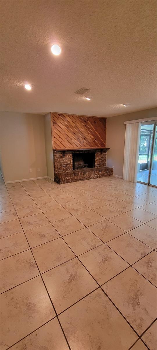 2220 NW 14TH AVE, GAINESVILLE, FL, 32605
