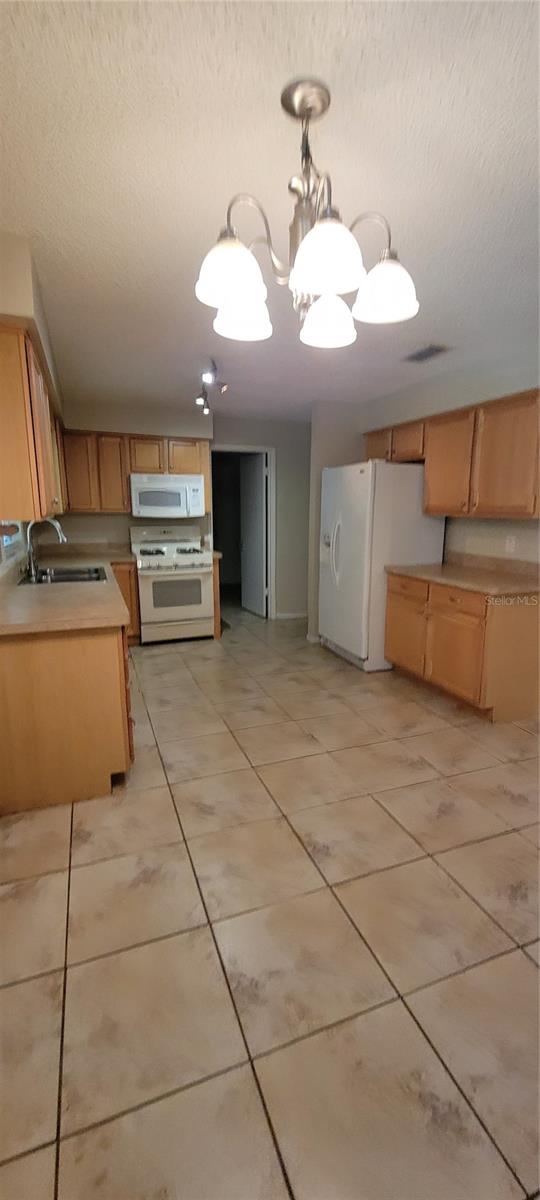 2220 NW 14TH AVE, GAINESVILLE, FL, 32605