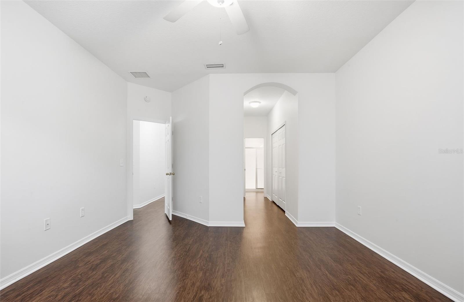 5751 AUTUMN SHIRE DR, ZEPHYRHILLS, FL, 33541