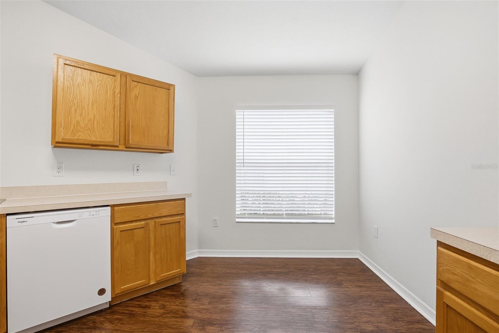 5751 AUTUMN SHIRE DR, ZEPHYRHILLS, FL, 33541