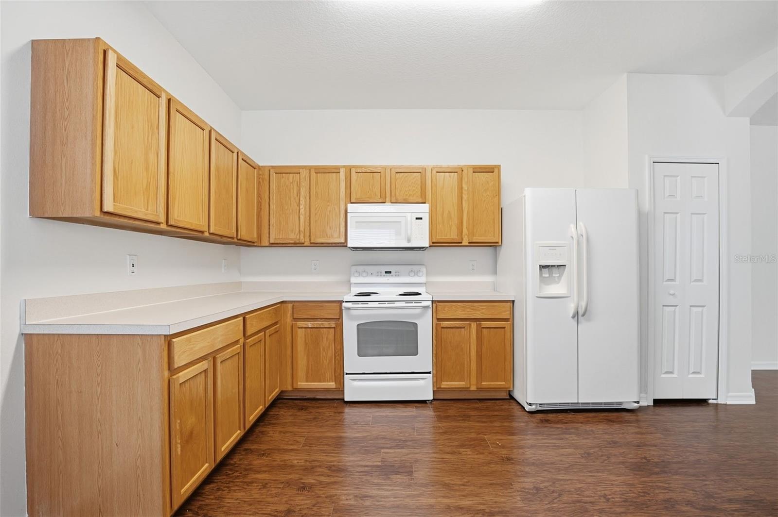 5751 AUTUMN SHIRE DR, ZEPHYRHILLS, FL, 33541