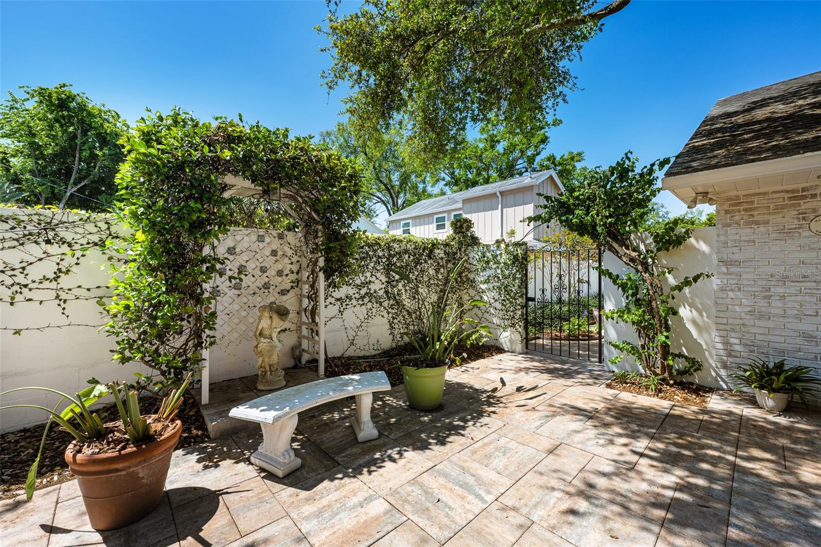 1110 S DUNBAR AVE, TAMPA, FL, 33629