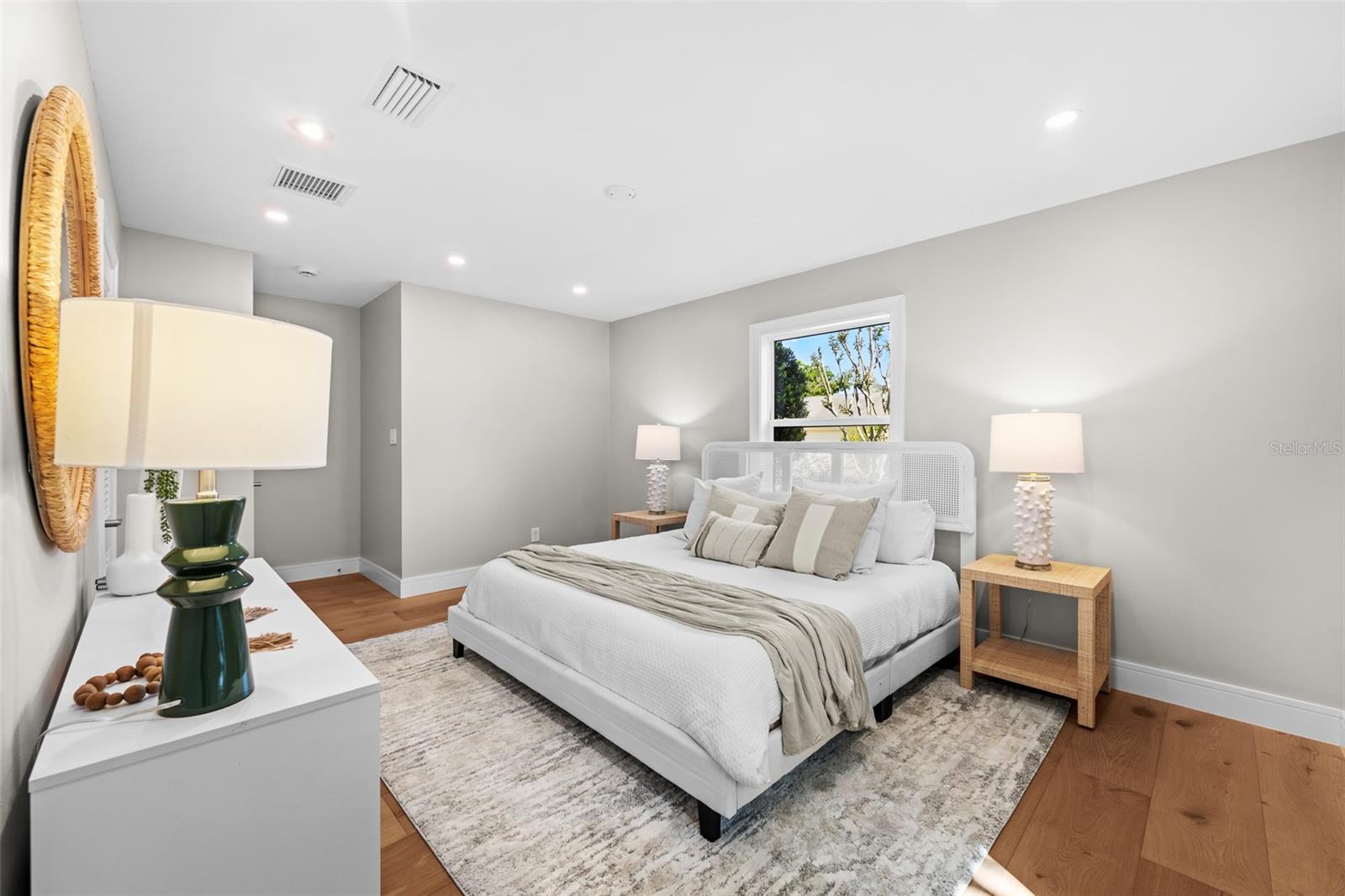 1110 S DUNBAR AVE, TAMPA, FL, 33629