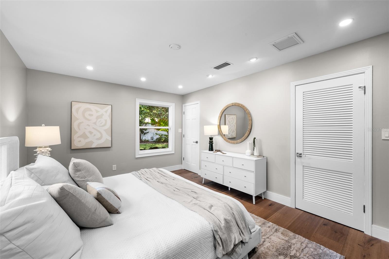 1110 S DUNBAR AVE, TAMPA, FL, 33629