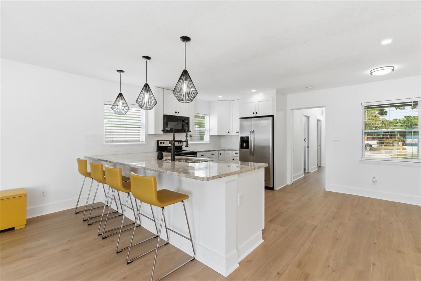 3916 IOWA AVE W, TAMPA, FL, 33616