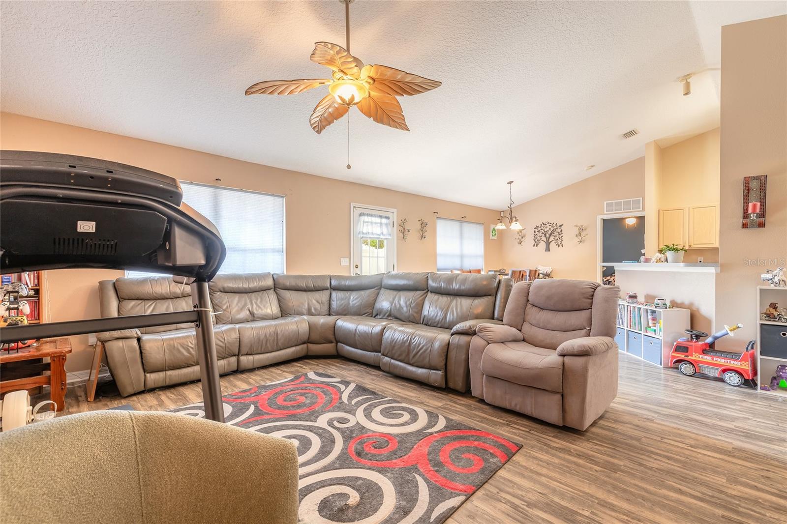 2431 WEATHERFORD DR, DELTONA, FL, 32738