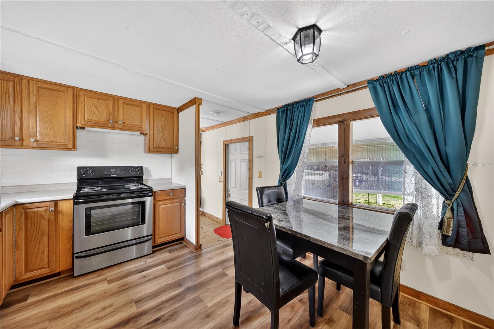 4710 VILLAGE DR, LAKELAND, FL, 33811