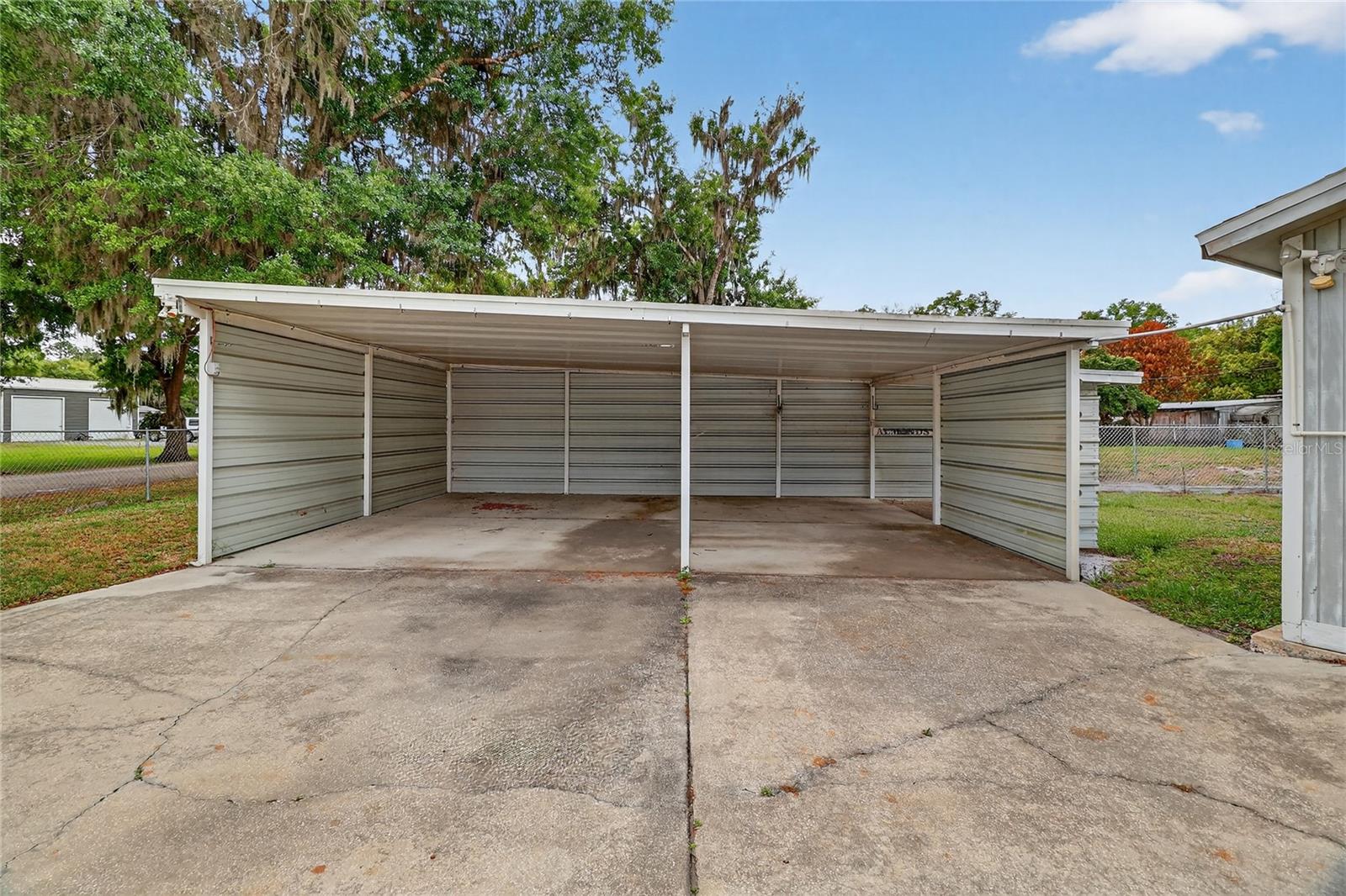 4710 VILLAGE DR, LAKELAND, FL, 33811