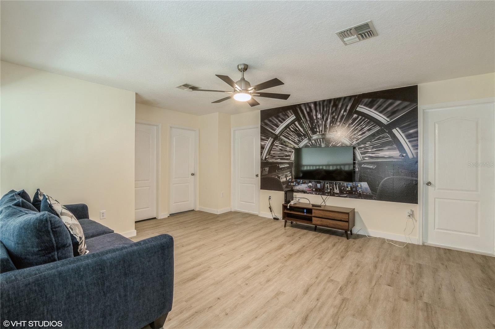 8825 KENSINGTON CT, KISSIMMEE, FL, 34747