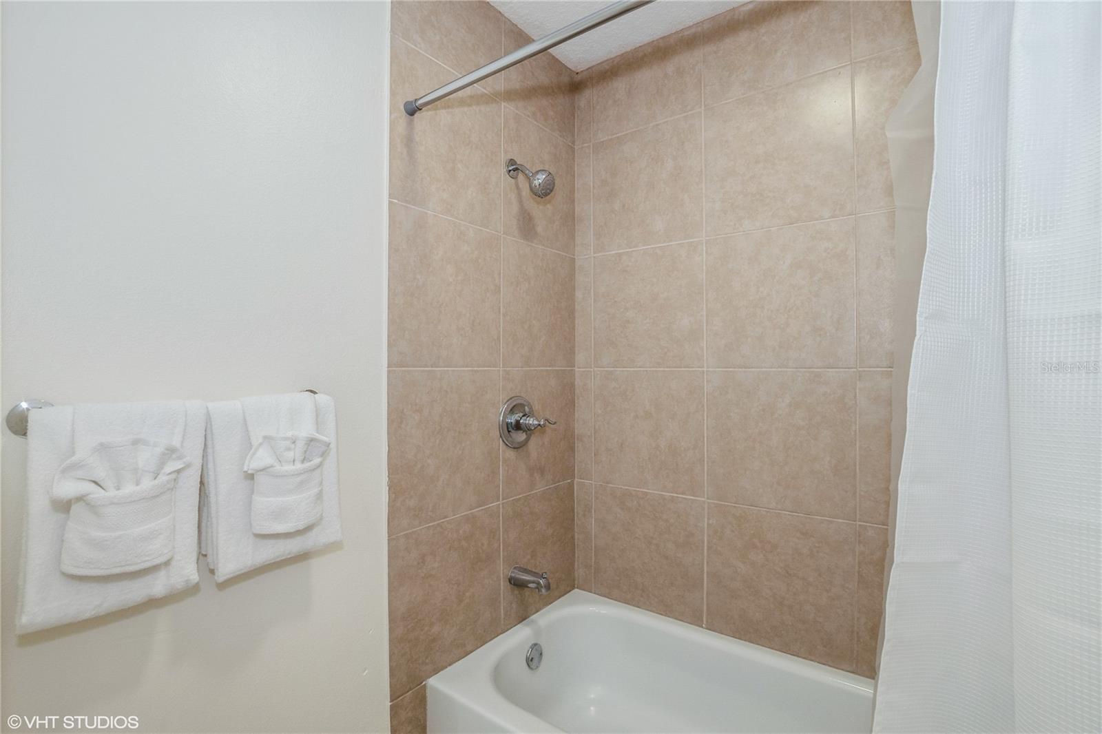 8825 KENSINGTON CT, KISSIMMEE, FL, 34747