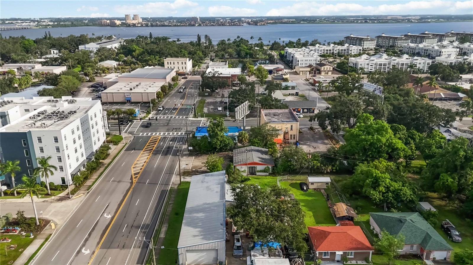 711 9TH ST E, BRADENTON, FL, 34208