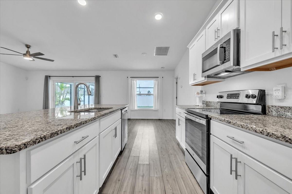 2816 NW 8TH PL, CAPE CORAL, FL, 33993