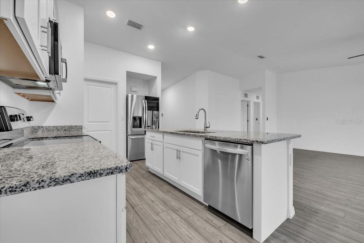 2816 NW 8TH PL, CAPE CORAL, FL, 33993